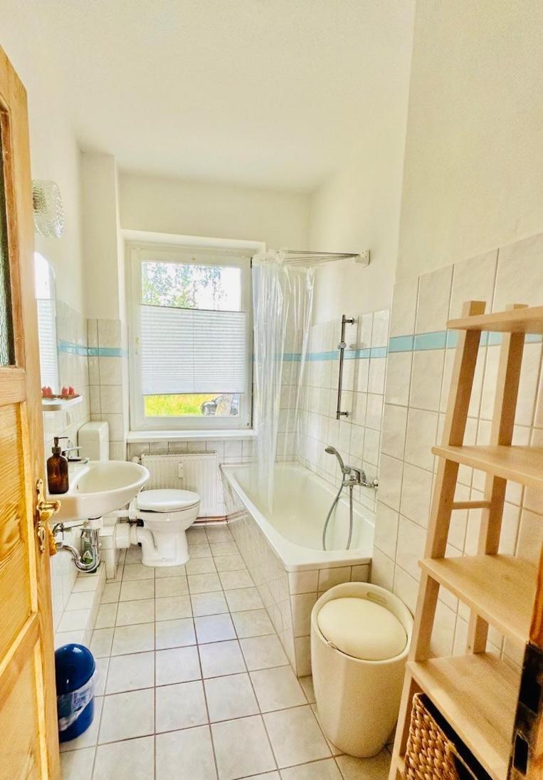 "Mts-Haus Zettemin" - 2 Familienfreundliche Ferienwohnungen In Mecklenburg Екстер'єр фото